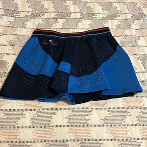Women’s adidas tennis skirt